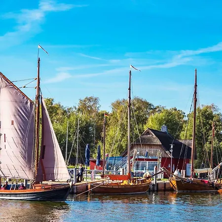 Seebadrast - 5-sterne Mit Historischem Charme Und Modernem Komfort *